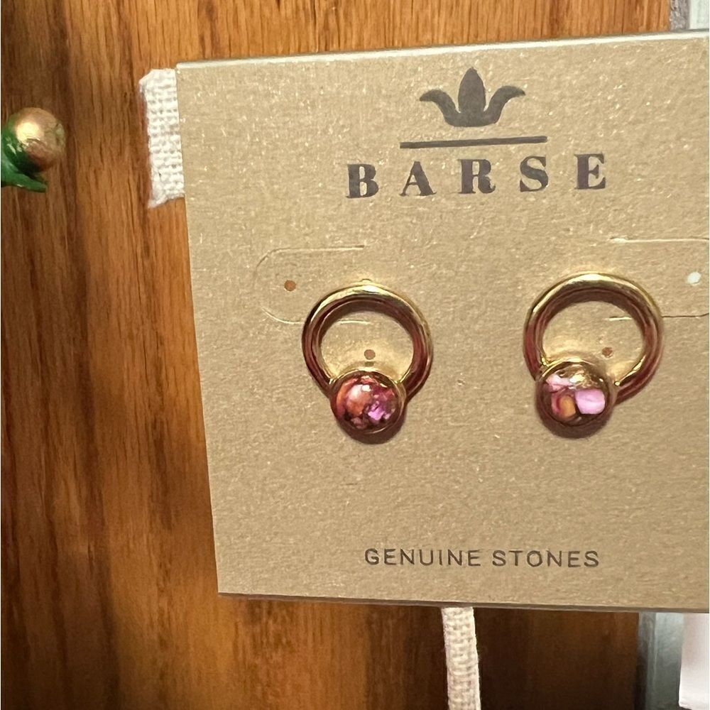 NWT Barse Genuine Stones Gold and Pink Spiny oyster Matrix Stud Earrings #BJER